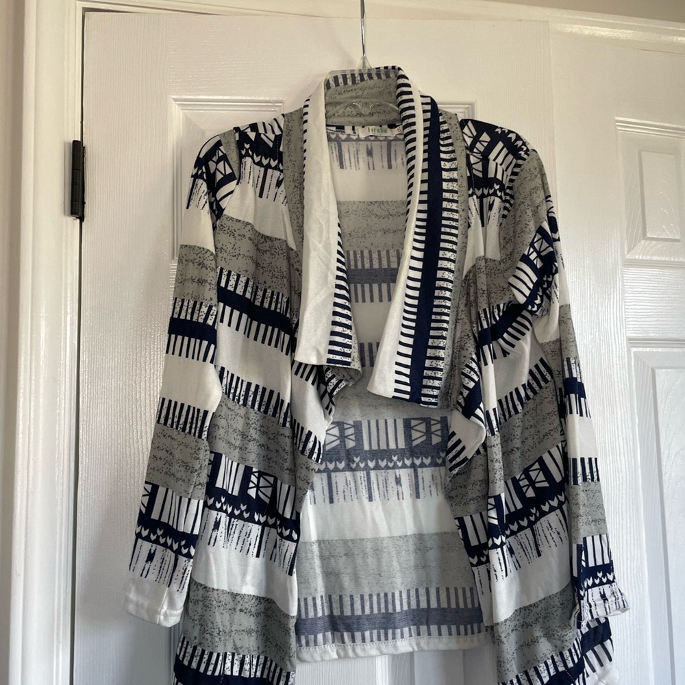 Light weight open cardigan